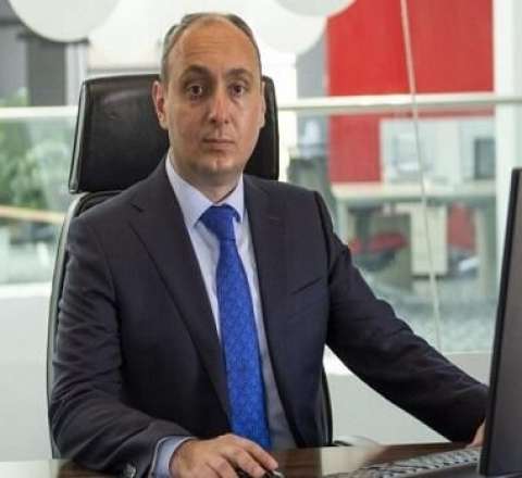 Nazir müavini sədr seçildi 