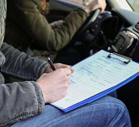 Sürmə imtahanında yenilik – Sürücülük vəsiqəsi alanların nəzərinə  