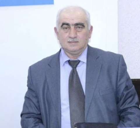 Əhməd Oruc insult keçirdi - Vəziyyəti ağırdır 