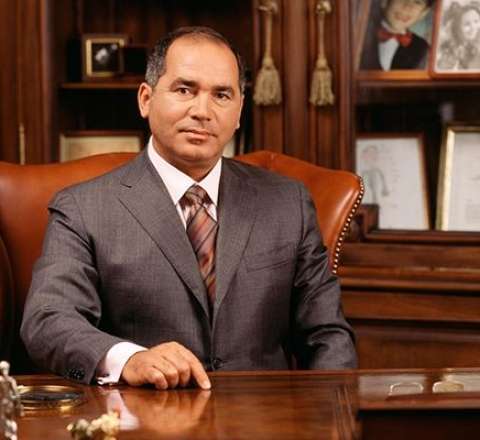 Fərhad Əhmədovun “AzNar”-ı bağlandı – Milyarderin biznesi çökür? 