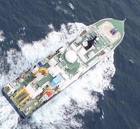 Britaniyada casus gəmisi böhranı – “Nə etdiyinizi bilirik” 