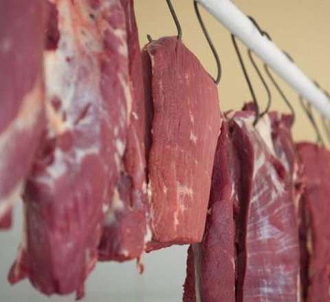 Ət istehsalında kəskin azalma... - Ekspert səbəbləri açıqladı 