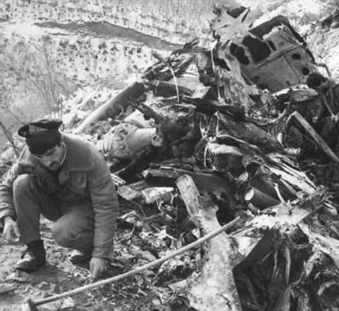 Azərbaycanın "Mİ-8" helikopteri niyə və necə VURULDU? - VİDEO 