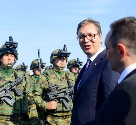 Serbiya prezidenti ilə bağlı sensassion iddia – Müharibə zamanı snayper olub 