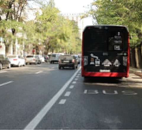 Avtobus sürücüləri 40 manat cərimələnə bilər – Zolaqla bağlı yeni qayda 