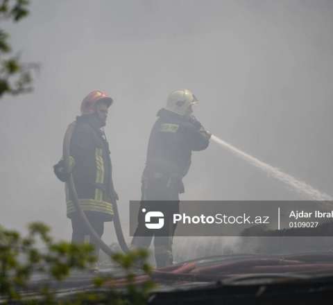 Güclü yanğına görə nəqliyyatın hərəkəti məhdudlaşdırıldı 