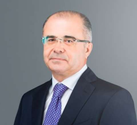 1 milyona ev, 440 minə cip: Rektorun akademiyadakı milyonluq xərcinin - SİYAHISI 