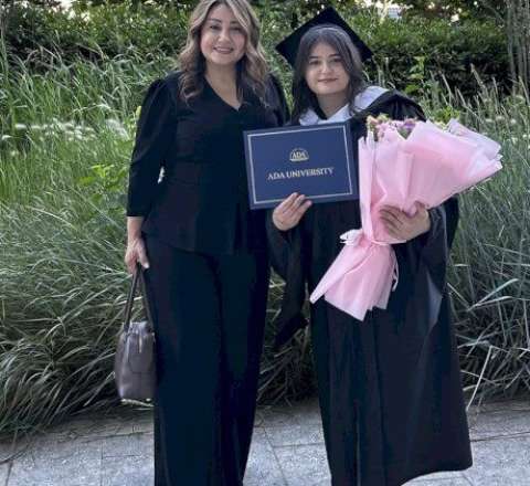 Könül Vəlibəylinin qızı “Yeni Klinika”ya köçürüldü - Vəziyyəti ağırdır 