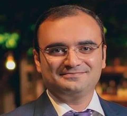 Yeni icra başçısı köməkçisini işdən çıxardı 