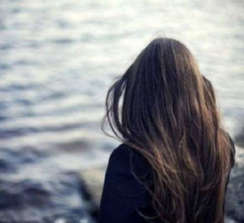 Bakıda ana körpəsini dənizə atdı 