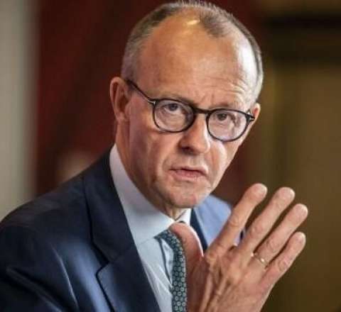 Almaniyada sığınacaq müraciətlərinin sayı... - Merz 