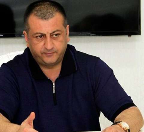 Zaur Axundov bu komitədən getdi 