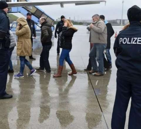 17 azərbaycanlı deportasiya edildi – Aİ ilə saziş qüvvəyə mindi 