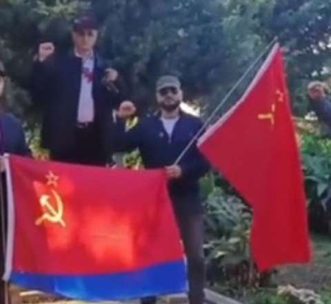 Bakıda SSRİ bayrağı qaldıranlar həbs edildi - FOTO 