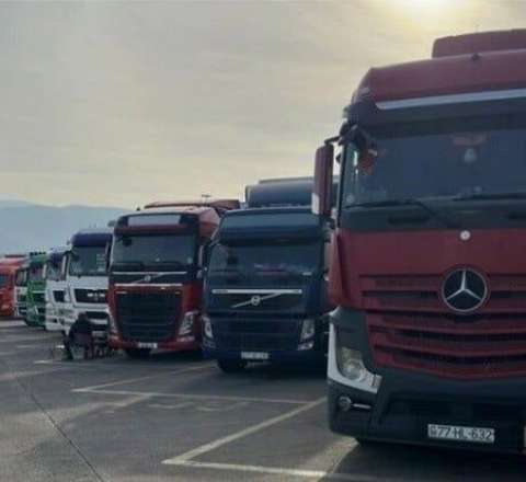 Gürcüstanda saxlanılan TIR-larımızla bağlı - RƏSMİ AÇIQLAMA 