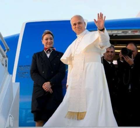 XIV Leo Türkiyədə – Katolik Kilsəsinin rəhbəri Ankaraya səfər edən 5-ci Papadır 