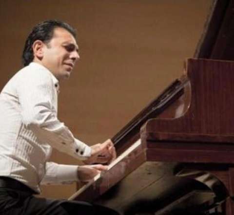 Əməkdar artist: "Ermənilər azərbaycanlı olduğumu biləndə evimin şüşələrini sındırdılar" - VİDEO 