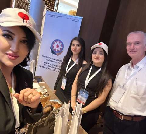 Daha bir tanınmış həkim orqanlarını bağışladı 