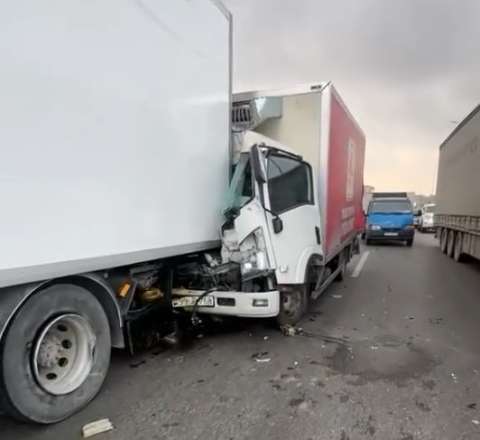 Bakı-Sumqayıt yolunda ağır qəza – İki yük maşını toqquşdu – VİDEO 