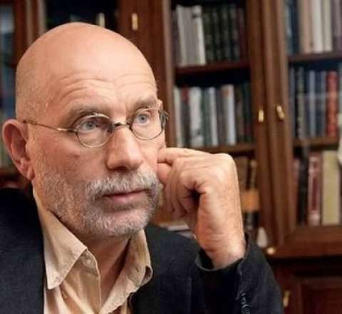 Rusiyada yazıçıya 15 il həbs cəzası verildi 