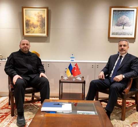 Hakan Fidan Rustem Umerov ilə görüşdü 