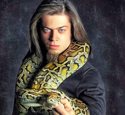 Türkiyədə fırıldaqçılıqla məşğul olan iranlı “sehrbaz” saxlanıldı  