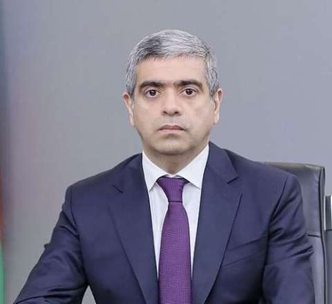 Anar Əliyev Əbdül Bayramovu işdən azad etdi 