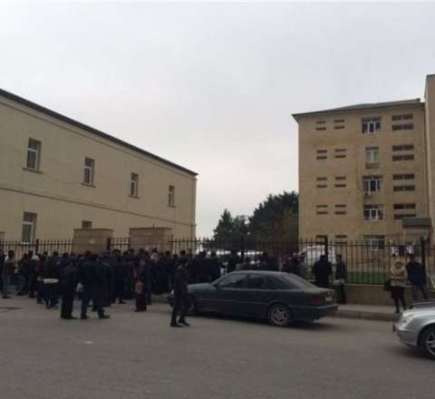 Tibb Mərkəzinin həyətində ölü döl tapılıb 