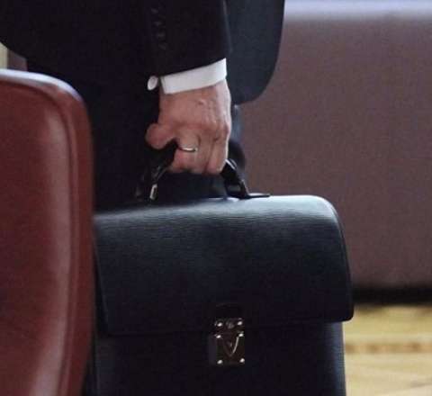 Dövlət agentliyinin vəzifəli şəxsləri işdən qovulub – SƏDRİN də işini itirəcəyi gözlənilir 