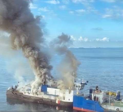 Utilizasiya zamanı gəmidə partlayış oldu, ölən var 