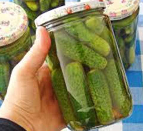 Bir ailənin 4 üzvü turşudan zəhərləndi – Gəlinin vəziyyəti ağırdır 