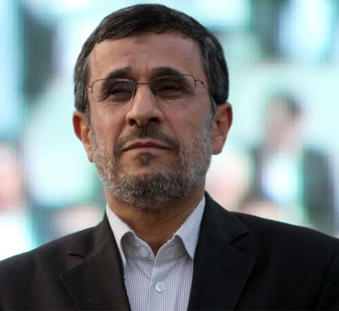 Keçmiş prezidentə danışmaq da qadağan edildi – Əhmədnejaddan çok hərəkət 