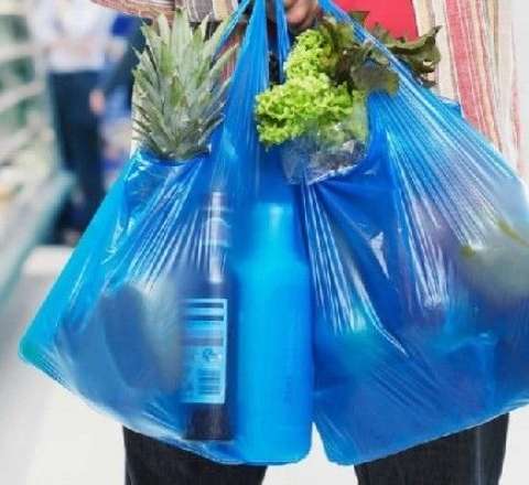 Marketlərdə polietilen torbalar bahalaşdı - SƏBƏB 