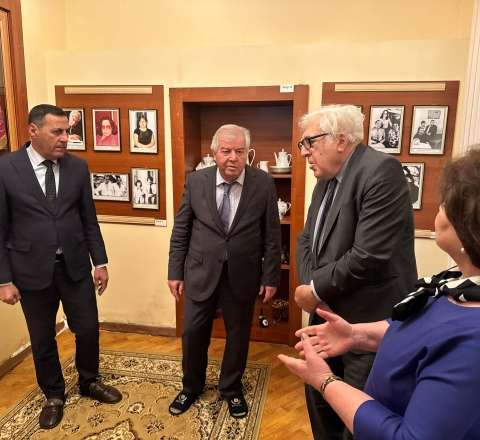 Anar dostlarını Rəsul Rzanın evinə apardı - FOTO 