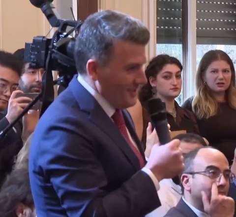 Səfirimiz Paşinyanı ermənicə salamladı – VİDEO  