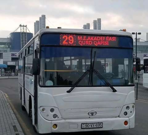 29 nömrəli avtobusda təhlükəli anlar - AYNA daşıyıcı şirkətə xəbərdarlıq etdi - AÇIQLAMA 