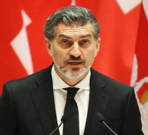 Kavelaşvili: Gürcüstan kimdənsə asılı ola bilməz 