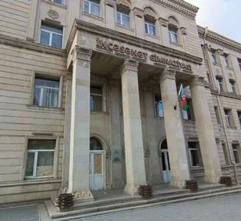 “Deyilmişdi təmir sentyabra qədər bitəcək” – Gimnaziya şagirdlərinin valideynləri narazıdır 