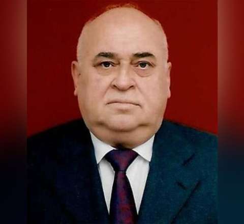 Vahid Axundov vəfat etdi 