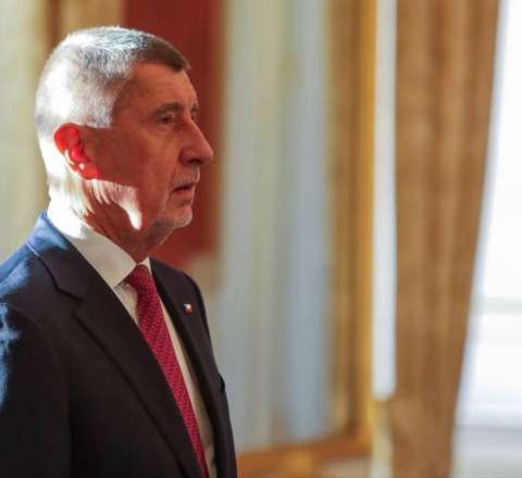 Çexiya Prezidenti yeni hökuməti təsdiqlədi – Reuters 