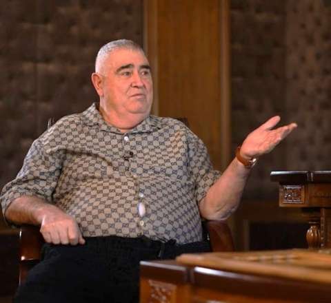 Şərurlu İsfəndiyarın geyiminin qiyməti şok etdi  