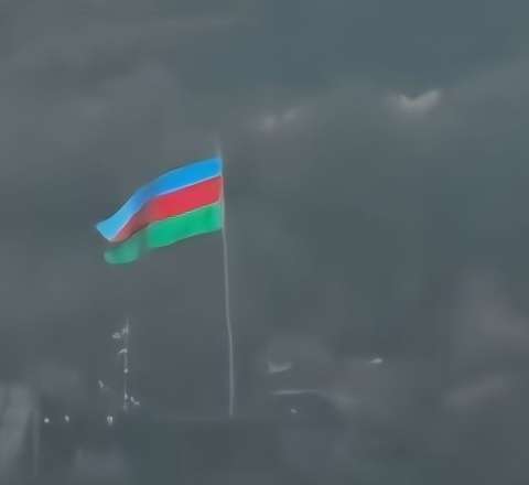 Qafanda Azərbaycan bayrağı qaldırıldı – VİDEO 