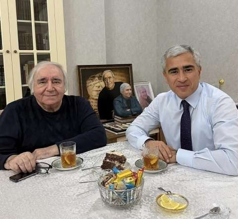 Anar Ələkbərov Ramiz Rövşənin evinə getdi - FOTO 