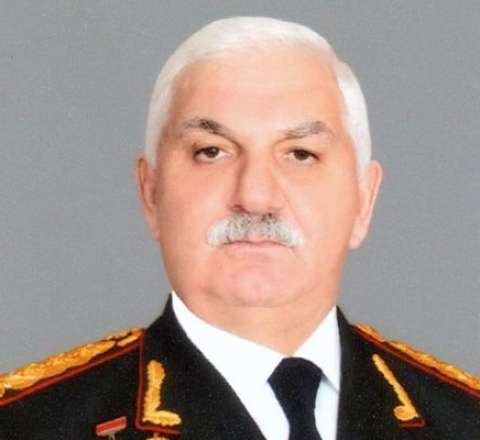 Şahin Bağırov Bəylər Əyyubovun qardaşı oğlunu işdən çıxardı 