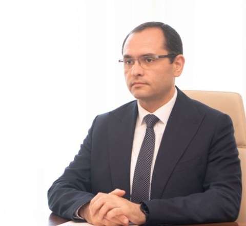 Nazir sabiq bankiri sədr müavini təyin etdi 