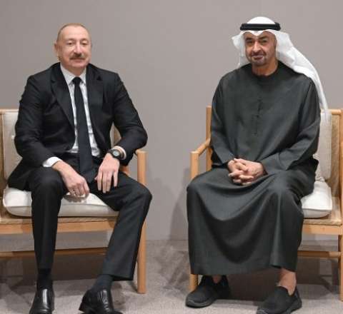 İlham Əliyev Əbu-Dabidə BƏƏ Prezidenti ilə görüşü - FOTOLAR 