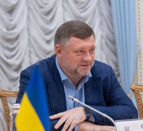 Zelenskinin partiyasında yeni rəhbər o seçildi 