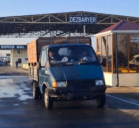 Yenilənmiş bazarda yeni tələblər – Rüsum dəyişməyən heyvan bazarında satıcılar gileylidir – VİDEO 