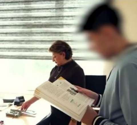 “Üzündən oxuya bilmir, hər il yarısı ana dilindən kəsilir” - Rus bölmələrində dil problemi – VİDEO 