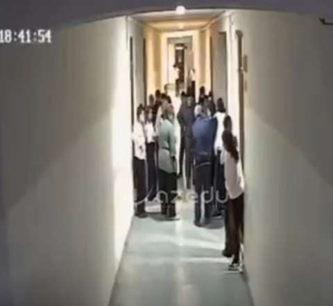 Bakı məktəbində şagird son anda ölümdən qurtuldu - ANBAAN VİDEO 